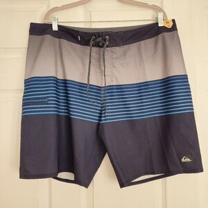 Quiksilver Men's Swim Shorts - Black and Blue Size 38